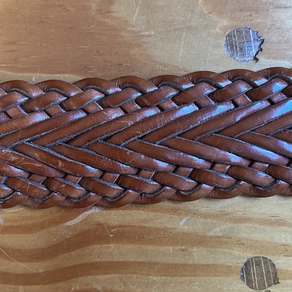 Brown woven leather belt made in Turkey; excellent condition; size S - Picture 3 of 5